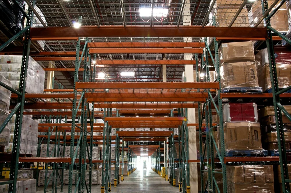Yeni Lojistik Merkezimiz Faaliyete Geçti: 14.000 m² Kapalı Alan, 45.000 Kalem Stok